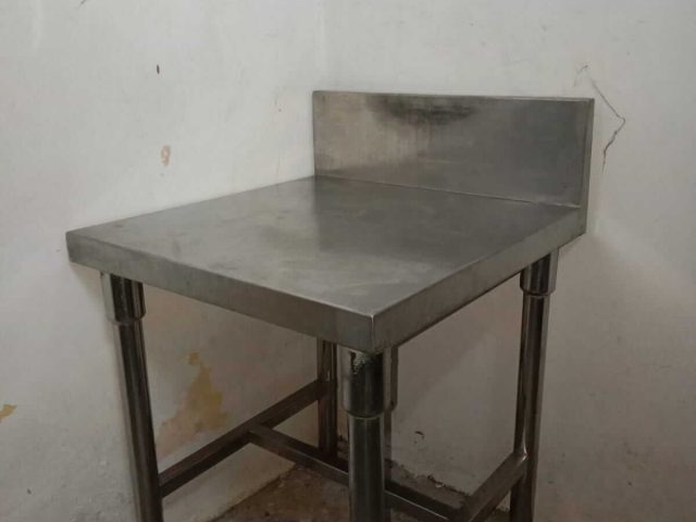 Filler Table (Meja Bumbu)